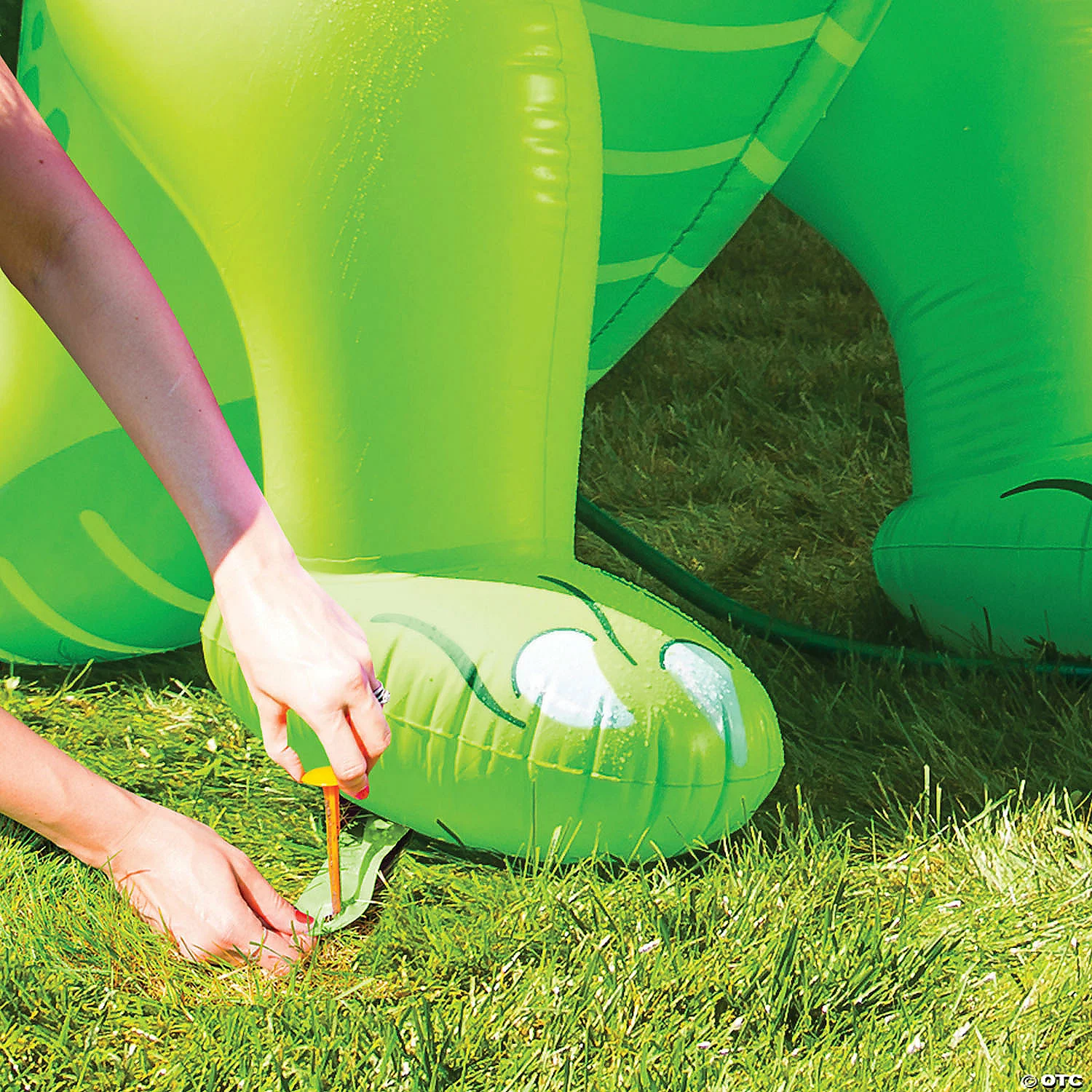 MW BigMouth - Dinosaur Yard Sprinkler 7 MW BigMouth - Dinosaur Yard Sprinkler - Image 5