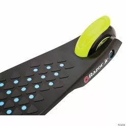 MW Razor Jr. T3 Scooter: Green -Creative Activities Sales razor jr t3 scooter green14103429 a02